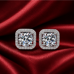 Bông tai bạc 925 đính moissanite 0,5 carat – dáng vuông bo góc viền pavé