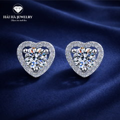 Bông tai bạc 925 đính moissanite – dáng trái tim viền đá tinh xảo