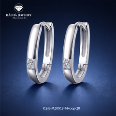 Bông tai nữ bạc trơn đính điểm đá – giữ lại sự tinh giản ở mức đủ sâu