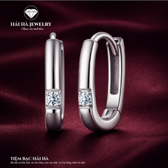 Bông tai nữ bạc trơn đính điểm đá – giữ lại sự tinh giản ở mức đủ sâu