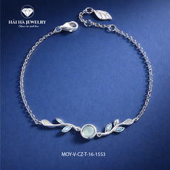 Vòng tay nhánh lá & viên đá xanh – Bình yên lớn lên trong im lặng | Hải Hà Jewelry