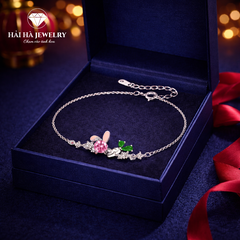 Vòng tay Thỏ nhỏ & mầm xanh – Dịu dàng lớn lên từ những điều trong trẻo | Hải Hà Jewelry
