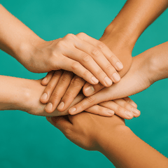 Không Chỉ Là Mua Và Bán: Hành Trình Xây Nên Cộng Đồng Hạnh Phúc