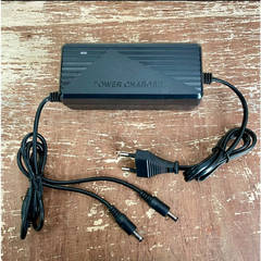 Sạc Nhanh 21V 3A 1 Chuôi Đen/ 3a 2 Chuôi STARKER chân tròn 5,5x2,5mm Cho Pin 20 cell 5s4p, Có Quạt Tản Nhiệt