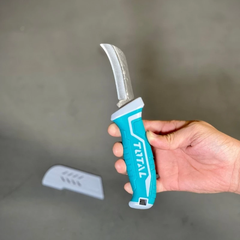 Dao Tước Dây Cáp Lưỡi Cong TOTAL THT51882, Dao Tuốt Dây Điện Lưỡi Công Kích Thước 200mm, Chất Liệu Thép Không Gỉ