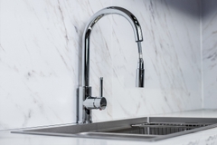 Vòi rửa bát dây rút GXF05 Dual Spray - Inox 304 Mạ PVD Chrome