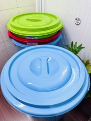 THÙNG XÔ NHỰA CÓ NẮP 45L CTY PHẠM GIA (5)