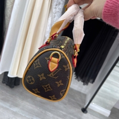 TÚI TRỐNG LV CHARM HỒNG (10)