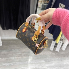 TÚI TRỐNG LV CHARM HỒNG (10)