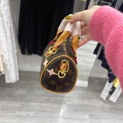 TÚI TRỐNG LV CHARM HỒNG (10)