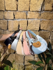 TÚI KẸP NÁCH CARO NƠ KÈM GẤU (10)