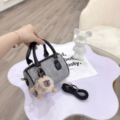 TÚI TRỐNG LV CHARM XÍCH (10)