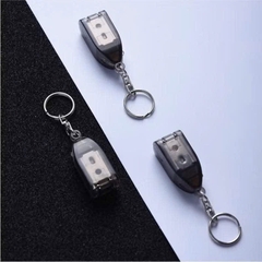 * Móc Khoá Kiêm Bấm Móng Tay (2)