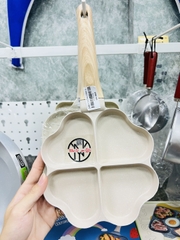 CHẢO CHỐNG DÍNH 4 NGĂN TRÁI TIM XỊN(14)