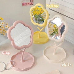 Gương Trang Điểm Mini Để Bàn Hình Bông Hoa (NHỎ)