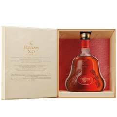 <b>Hennessy X.O CNY 2026 Limited Edition x Xu Zhen</b><br>70cl | 40%