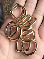 Set 2 khoen D vàng 2cm