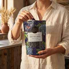 Nho khô Ngón Tay Little Gemz Sweet Sapphire Dried Grapes Clusters 250g