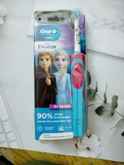 Bàn chải điện oral-b stages power princess cho bé gái trắng răng, sạch mảng bám hơi thở thơm tho răng trắng sáng