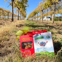 Nho khô nguyên cành Adora st Food Dried Grapes Cluster Thompson  1kg đặc sản Úc
