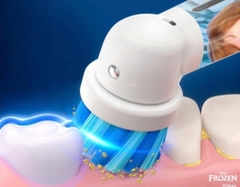 Bàn Chải Điện Oral-B Disney Frozen Pro Kids 3+