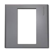 Mặt vuông dùng cho 3 thiết bị Panasonic WEB7813MW