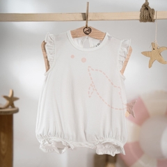 (1M-12M) Body chip ngắn tay cài sau bé gái Bubaby Bamco - BBC2310BG | Quần áo BU Baby chính hãng