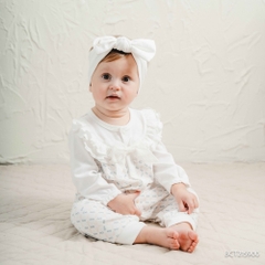 ( 1M-12M) Body dài tay cài giữa bèo ngực bé gái Iconic 1 BU Baby Cotton BCT215900| Quần áo Bubaby chính hãng