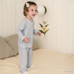 (6M-18M) Bộ dài tay cài chéo Pijama mặc ở nhà, đồ ngủ cho bé  BU Siro BSR1108PJ | Quần áo Bubaby chính hãng