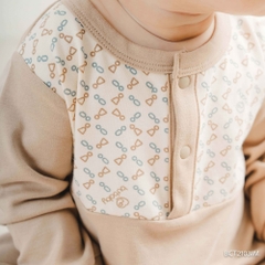 (1M-12M) Body dài tay cài giữa cổ trụ, cổ Peter Pan Bubaby Cotton Thu nhẹ BCT210204 BCT2103IM | Quần áo chính hãng