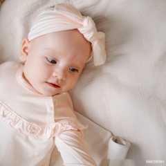 (1M-9M) Body dài tay cài vai Bèo ngực Bé gái Bubaby Bambus BBB2101BN | Body BU chính hãng