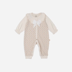 ( 1M-12M) Body dài tay cài giữa bèo ngực bé gái Iconic 1 BU Baby Cotton BCT215900| Quần áo Bubaby chính hãng
