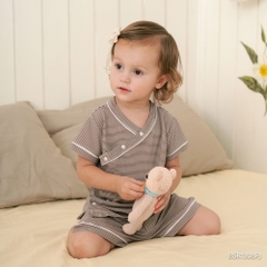 (6M-18M) Bộ ngắn tay cài chéo Pijama mặc ở nhà, đồ ngủ cho bé BU SIro BSR1308PJ | Quần áo Bubaby chính hãng