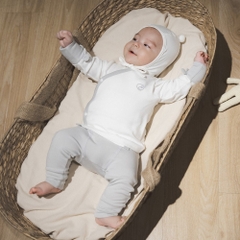 (NB-3M) Bộ dài tay cài chéo sơ sinh sợi tre BU Bambus BBB1108FF | Quần áo BU Baby chính hãng