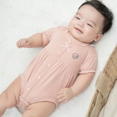 (1M-12M) Bộ đồ liền thân ngắn tay cài giữa Siro BSR230201 BSR230202 -  Bu baby sơ sinh - Bu baby cho bé Quần áo BU Baby