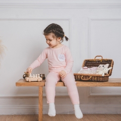 (6M-5Y) Bộ quần áo dài tay cổ tròn BBC110402 Iconic Bu baby bé trai - Bu baby bé gái - Signature  | Quần áo Bu baby