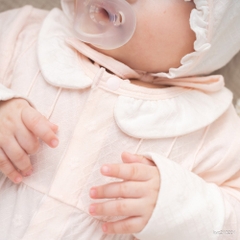 BU Baby (0M-6M) Body dài tay cài giữa cổ Peter Pan Viscose Cotton KVC210201 |Body sơ sinh chính hãng