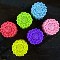 [10 cup] Khuôn Silicon - Cup Set 5cm - M63 Hoa Sen Cách Điệu