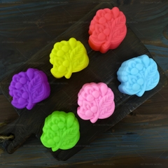 [10 cup] Khuôn Silicon - Cup Set 5cm - M07 - Cúc Cành Kèm Lá