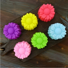 [10 cup] Khuôn Silicon - Cup Set 5cm - M08 - Cúc Cắt Khuyết