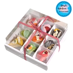 Hộp Nhựa - Vuông Đế Giấy - 9 Ngăn 8x8cm Cao 10cm