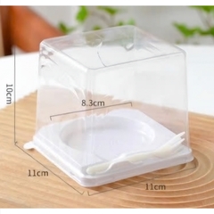 Hộp Nhựa - Vuông XY902 Kèm Nĩa - 8.3cm cao 10cm Đế Trắng