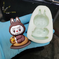 Khuôn Silicon - Labubu Nhỏ - Cưỡi Capybara