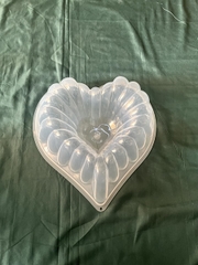 Khuôn Nhựa - Trái Tim 25Cm cao 8Cm