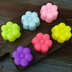 [10 cup] Khuôn Silicon - Cup Set 5cm - M06 - Hoa Cúc 6c