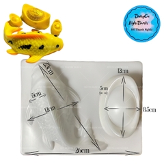 Vĩ Nhựa PP - Cá Chép 23cm - 1c - Cá 23cm và Thỏi Vàng 12cm