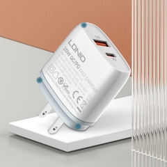 Củ Sạc Nhanh Q229 20W – 2 Cổng USB (PD + QC3.0), Kèm Dây USB-A to Type-C, Chân Cắm EU/US/UK