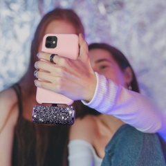 Sạc Dự Phòng Lấp Lánh iWALK – 4500mAh, 2 Cổng Lightning & USB-C, Đính Đá Sang Trọng, Nhỏ Gọn Như Thỏi Son