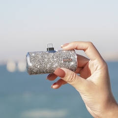 Sạc Dự Phòng Lấp Lánh iWALK – 4500mAh, 2 Cổng Lightning & USB-C, Đính Đá Sang Trọng, Nhỏ Gọn Như Thỏi Son