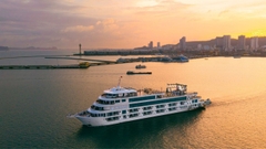 AMBASSADOR DAY CRUISE: THE ULTIMATE LUXURY SUPERYACHT
